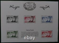 Years 2016-2017-2018 The Treasures Of Philately 33 Leaflets With Gift
