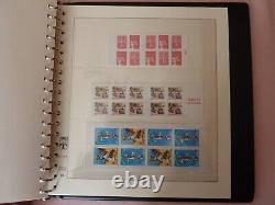Lot de environ 140 carnets de timbres France de 1984 a 2020